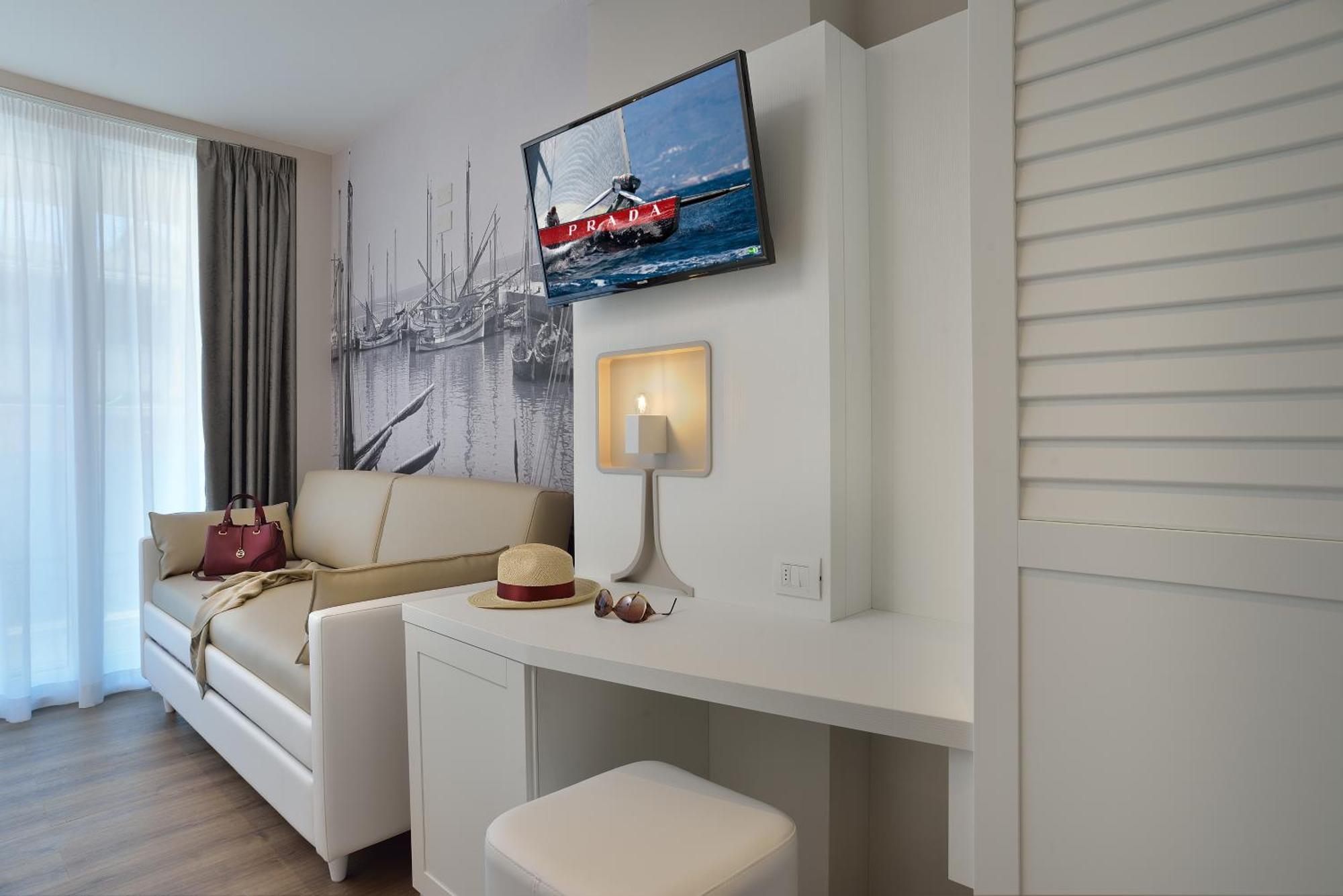 Embassy Hotel & Spa Cattolica Exterior foto