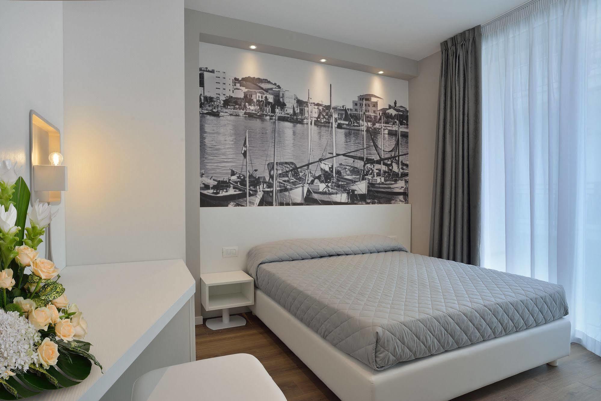 Embassy Hotel & Spa Cattolica Exterior foto